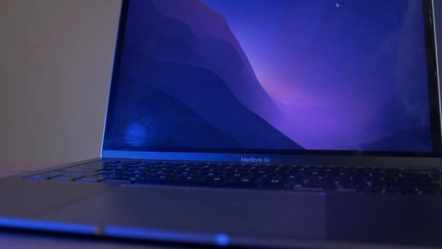 Is This The BEST VALUE MAC In 2022? ? - 2020 M1 MacBook Air ONE Year Later! смотреть онлайн