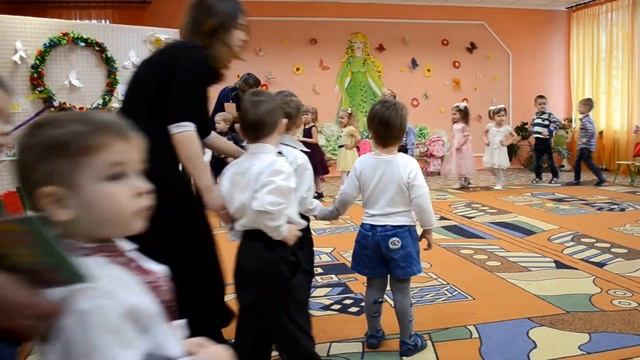 Мамин день смотреть онлайн