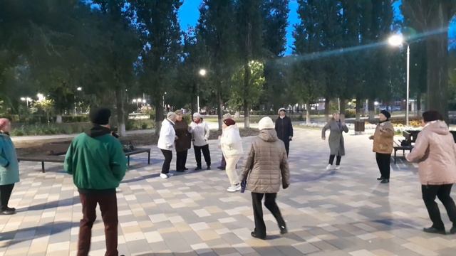 От того, что ты живёшь на соседней улице смотреть онлайн