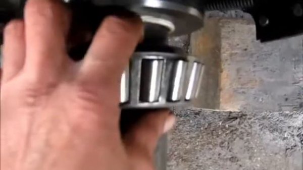 Течёт сальник задней ступицы