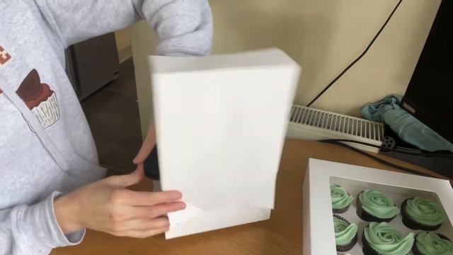 Weekend in the life of a Baker | online shopping haul, Decorating cakes & orders смотреть онлайн