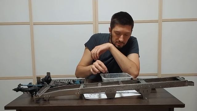 Как построить RC модель грузовика 6х6 в общих чертах. смотреть онлайн