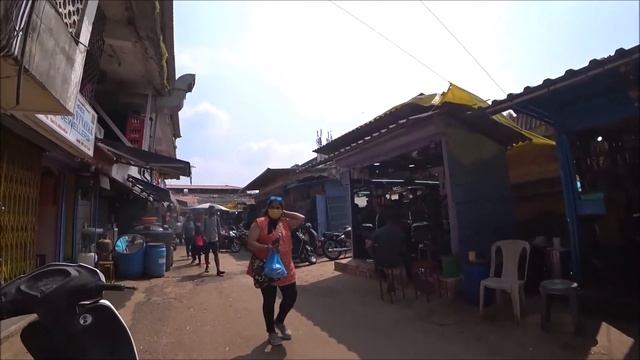 21. Продолжение рынка в Мапусе. Мои покупки. Потерялась, заблудилась. Гоа 2021. Индия. смотреть онлайн