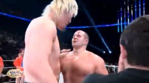 Знаменитый бой Федя Емельянинко против корейского гиганта !