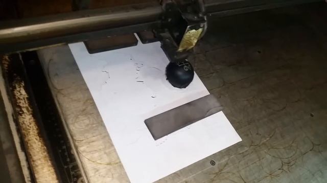 Не входить, работает лазер. смотреть онлайн