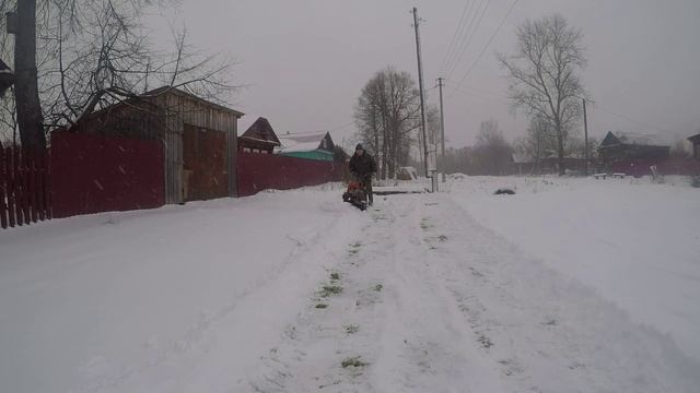 Мотоблок с магазинным отвалом. смотреть онлайн