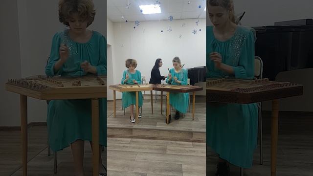 дуэт Лазутина Полина, Жаданова Милана. С. Янкович Полька "Хлопушки". смотреть онлайн