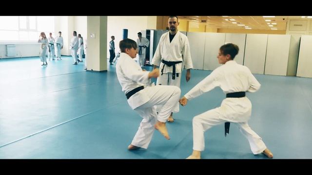 J U N R O смотреть онлайн