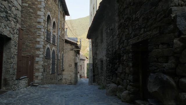 Andorra, Encamp, summer смотреть онлайн