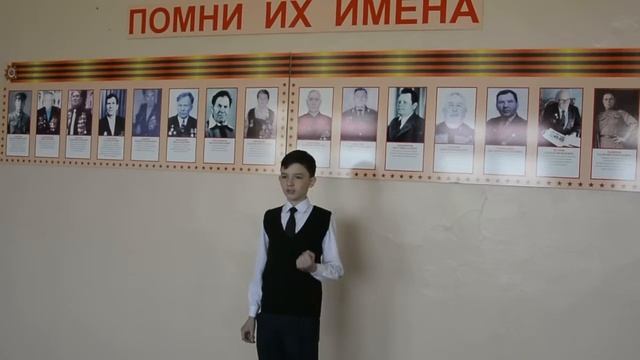 Р. Рождественский, "Помните", читает Андрей Лытыпов смотреть онлайн