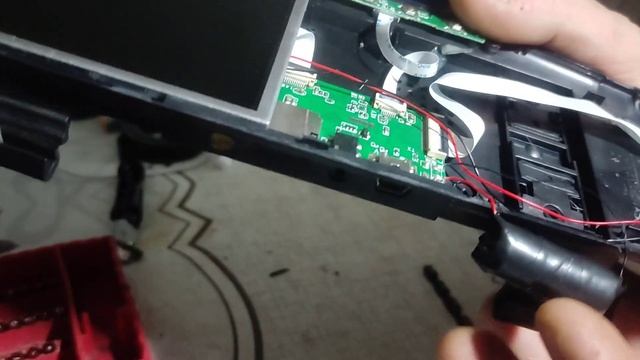 видеорегистратор не включается ! ремонтируем . рекомендую посмотреть смотреть онлайн