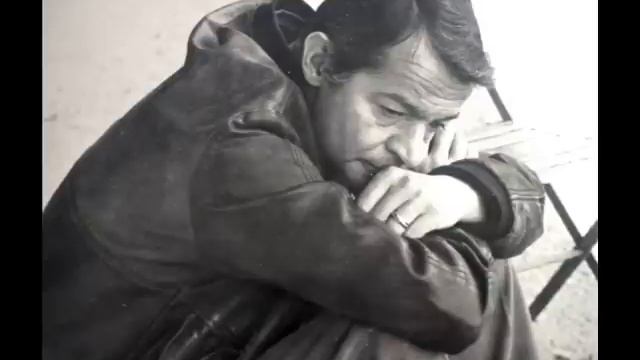 Serge Reggiani - Comme elle est longue à mourir ma jeunesse смотреть онлайн