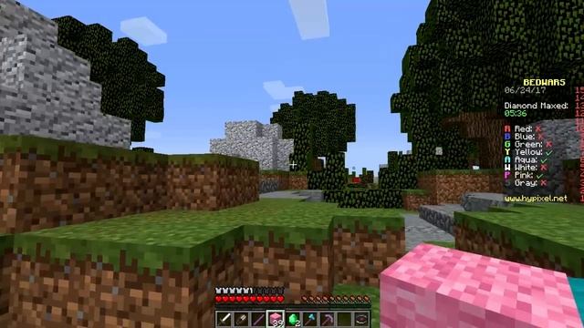 РАДУЖНАЯ КРОВАТЬ НА БЭДВАРС?! ТАКОГО ВЫ НЕ ВИДЕЛИ! MINECRAFT BEDWARS! смотреть онлайн