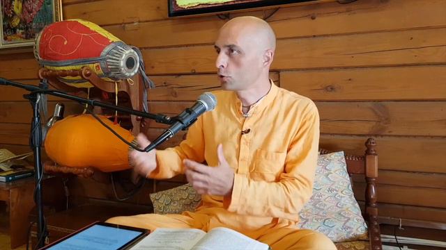 ШБ 7.11.3-4 Сострадание к другим - важное проявление привязанности к Кришне (14.09.2018) Ватсала да смотреть онлайн