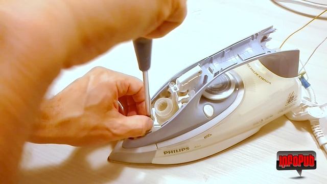 Dezasamblare fier de călcat Philips Azur GC4850 02 смотреть онлайн