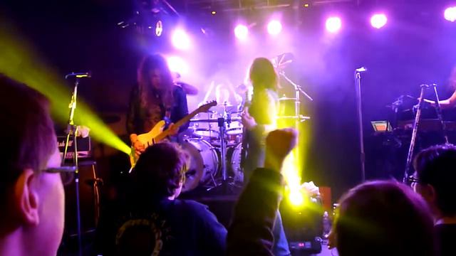 Royal Hunt - Clown In The Mirror, Half Past Loneliness