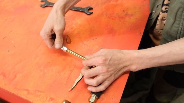 Лучше японских! 24 вольта -  нагнетатель густой смазки GP6020 из каталога Zenova