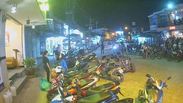 Hikvision DS-2DE3A400BW-DE/W (night demo) смотреть онлайн