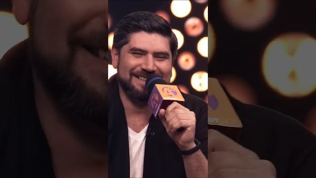 Карен Арутюнов с анекдотом про армянина! Смотри выпуски в нашей группе в ОК #анекдотшоу #анекдот смотреть онлайн