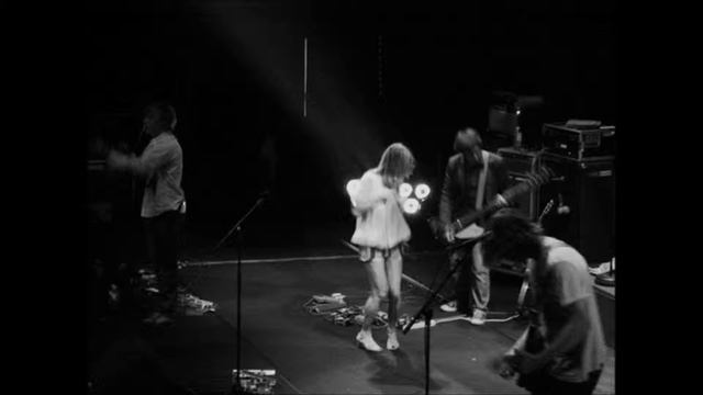 (Audio) Sonic Youth - 03 - Starfield Road - 1995/12/16, SJSU Event Center, San Jose, CA смотреть онлайн
