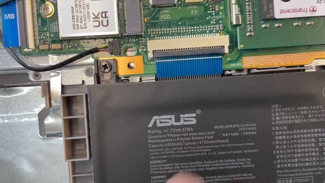 全新筆電要如何自行升級記憶體?華碩ASUS X515EP 拆解升級演示操作,如果只是升級記憶體或是硬碟是不一定要拔電池線,原因請看下方說明! смотреть онлайн