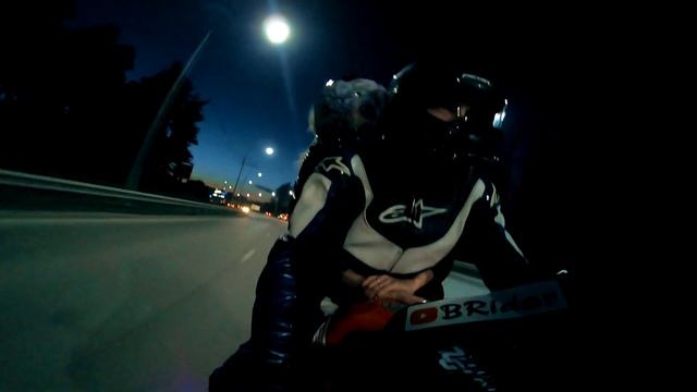 Красавица держалась до последнего:Мотодевушка.Мотосвидание. смотреть онлайн