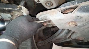 hyndai Getz замена сайлентблоков подрамника