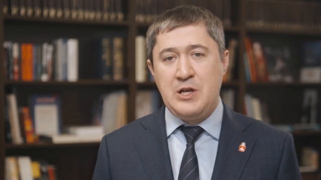 Губернатор Пермского края Д. Н. Махонин поздравляет выпускников 2022 года с окончанием школы смотреть онлайн