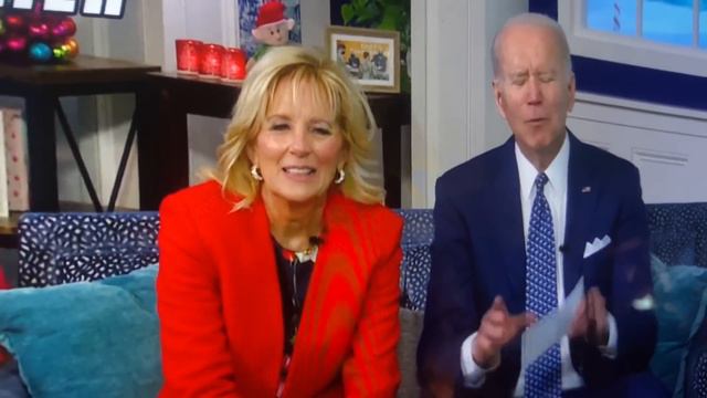 JOE & JILL BIDEN EMBARRASSED ON CHRISTMAS EVE LETS GO BRANDON !!! смотреть онлайн