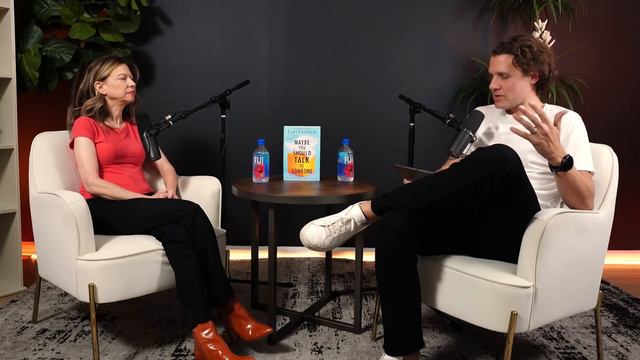 What Everyone Gets Wrong About Therapy (ft. Lori Gottlieb) смотреть онлайн