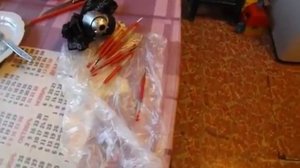 ответы на вопросы - что такое прививочная рамка, и как поменять матку в семье пчел