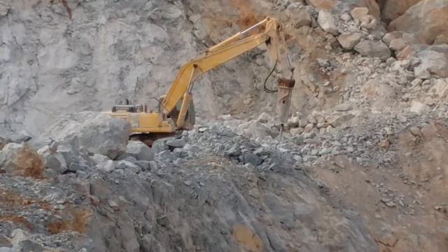 PC400-7, Taween -UAE смотреть онлайн