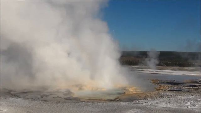 Yellowstone supervolcano, Clepsydra Geyser - Йеллоустон, Супервулкан смотреть онлайн