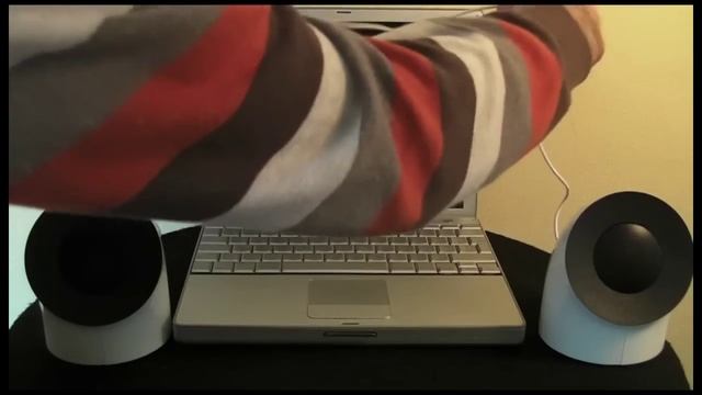 Lacie USB Speakers Review | Design by Neil Poulton смотреть онлайн