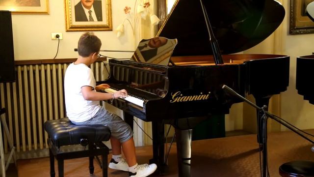 Pirates Of The Caribbean Theme 