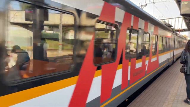 Прибытие ЭП2ДМ-0300 на станцию Чухлинка D4 смотреть онлайн