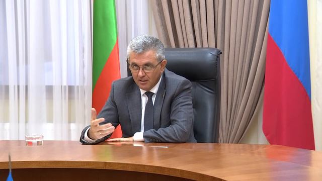 Президент провел совещание с руководителями органов государственной власти и управления смотреть онлайн