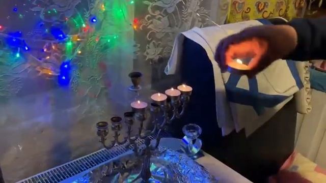 Древне Еврейская Молитва Благословение На Хануку!!! Хаг Ханука Самеах!! Четвёртая Свеча Святость!!! смотреть онлайн