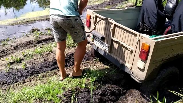 ЛуАЗ встрял, а Нива не смогла! ч.1 смотреть онлайн
