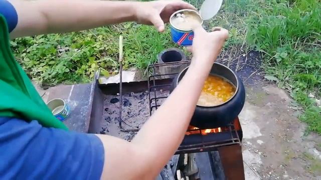 Рыбный суп на костре