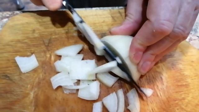 ЖАРЕНАЯ КАРТОШКА С ГРИБАМИ И ЛУКОМ НА СКОВОРОДЕ. РЕЦЕПТ. МОЯ ЛЮБИМАЯ ЖАРЕНАЯ КАРТОШКА! ГРИБЫ ВЕШКИ смотреть онлайн