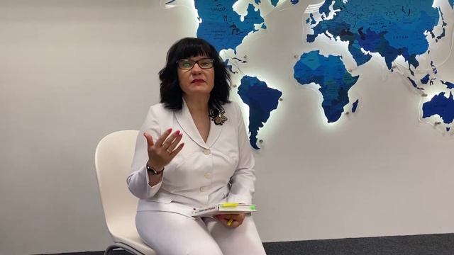 Простой способ повысить эффективность персонала: надо всех обнять. Раздаем пряники от Джека Митчелл смотреть онлайн