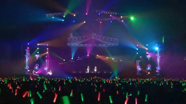 Hatsune Miku & Megurine Luka - World's End Dancehall (Magical Mirai live concert) смотреть онлайн