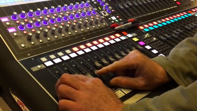 AES Wisconsin - Greg Reynolds смотреть онлайн