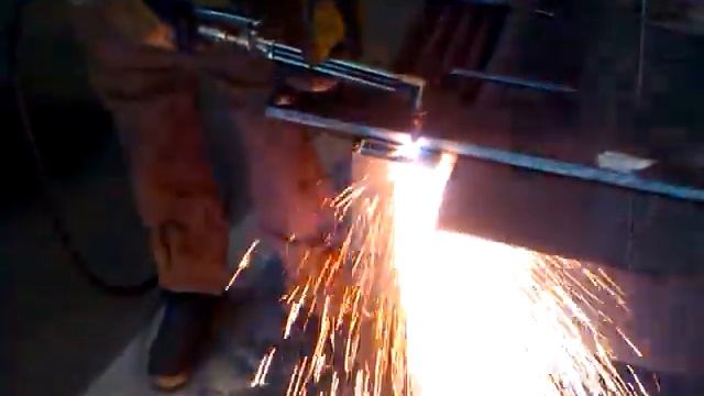 Oxy-Fuel Cutting With Mapp Gas смотреть онлайн