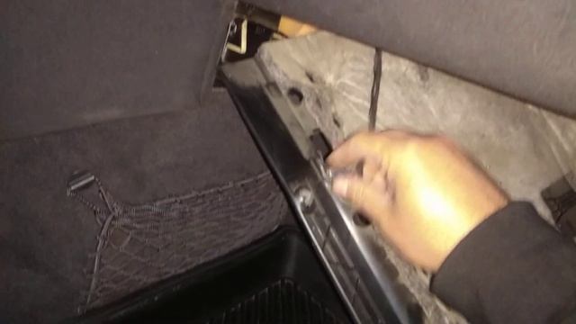 Замена салонного фильтра на Мерседесе w210.Где он стоит? Запах в салоне! смотреть онлайн