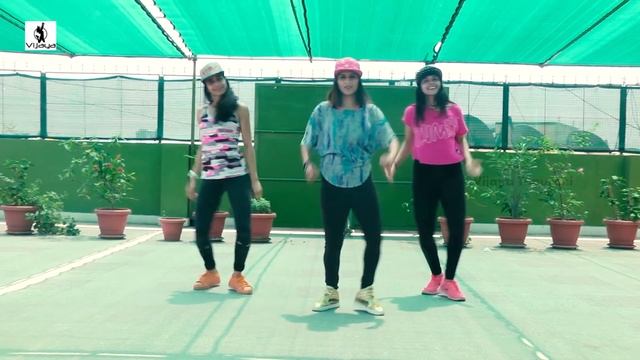 SÚBEME LA RADIO - Enrique Iglesias | Zumba Dance Workout By Vijaya Tupurani | Zumba Workout смотреть онлайн