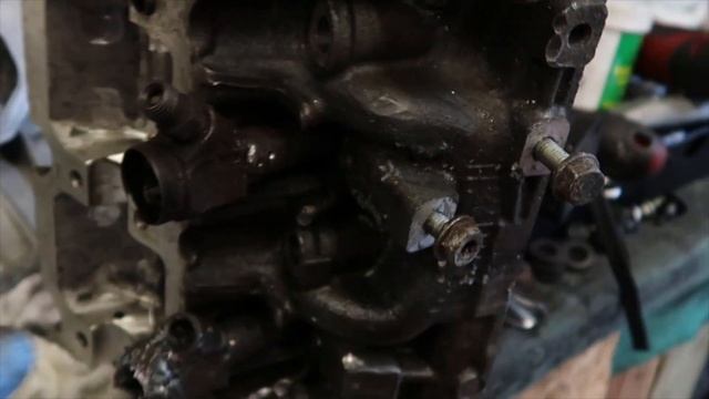 Renault Trafic 1.9dci Seized injectors and striped cam belt!! смотреть онлайн
