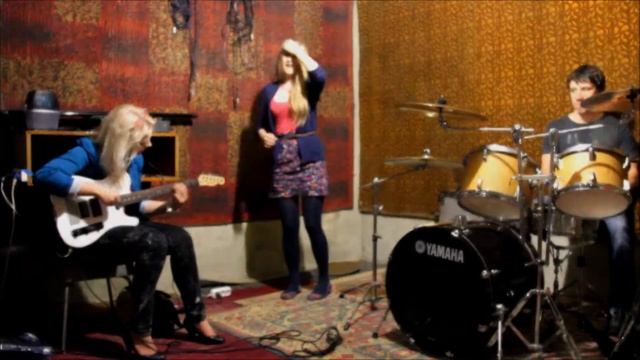 Живем мы клево смотреть онлайн