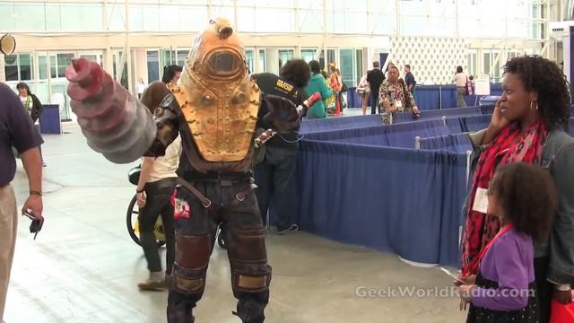 Bioshock Subject Delta Cosplay - San Diego Comic Con смотреть онлайн